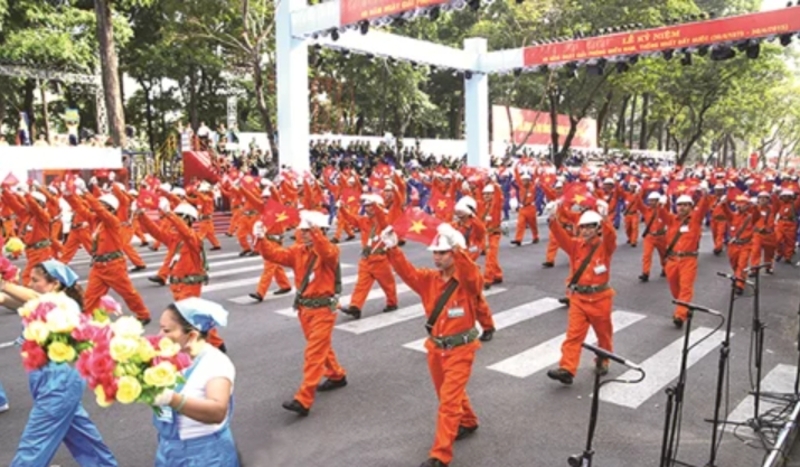 Nhiều hoạt động kỷ niệm, tri ân và gắn kết tập thể được tổ chức vào ngày 1/5.