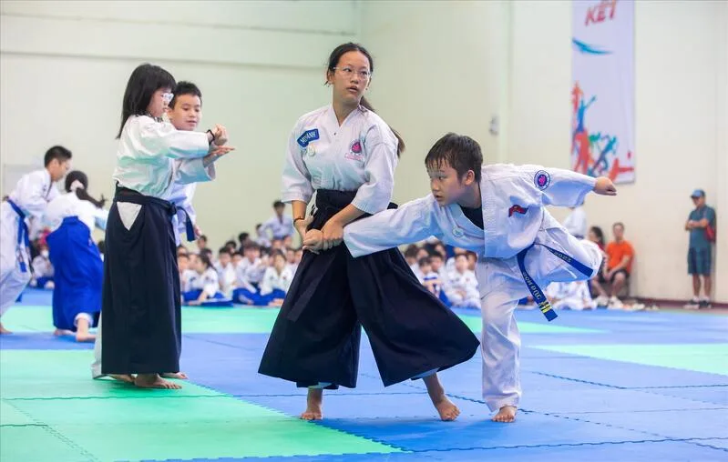 Aikido phù hợp với nhiều nhóm người nếu được hướng dẫn đúng kỹ thuật và tập luyện đều đặn