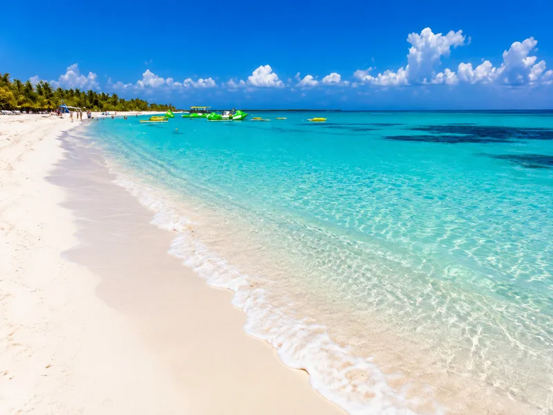 Isla Pasion ở Mexico gây ấn tượng với biển xanh trong, cát trắng và trải nghiệm nghỉ dưỡng được nhiều du khách yêu thích.
